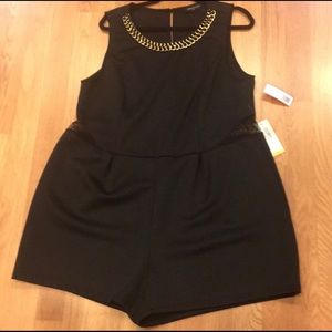 Fashion to Figure Black Romper w/ Neckline Chain